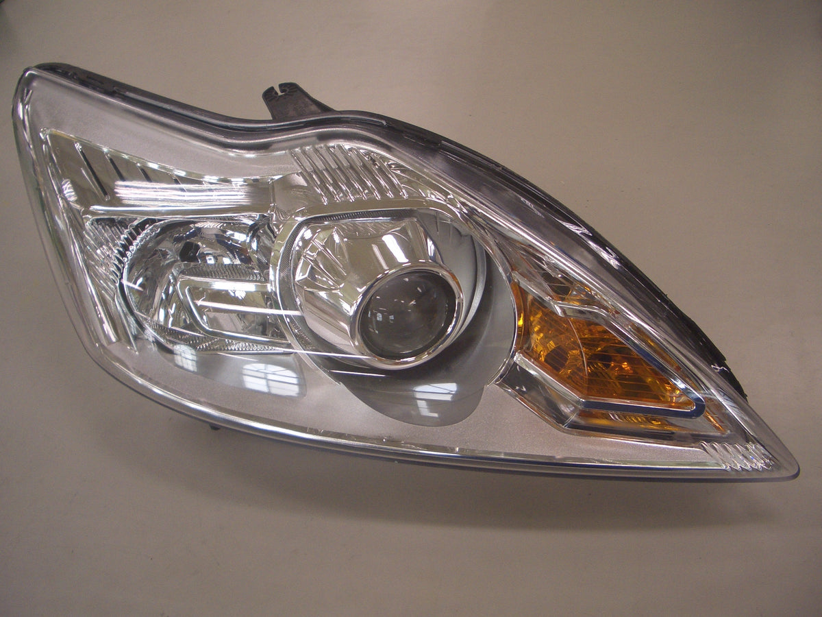 Faro para FORD FOCUS (desde 2008) — Derecho