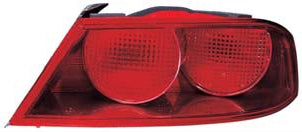 Piloto trasero (sección exterior AUT/familiar) — ALFA ROMEO 159 (desde 2005) — derecho