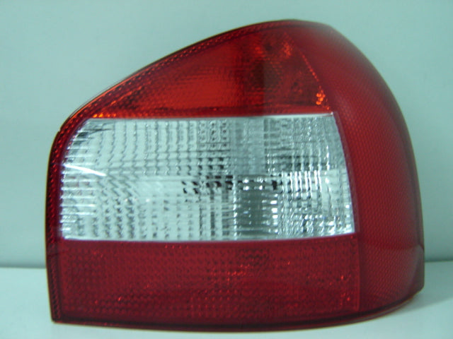 Piloto para AUDI A3 (desde 2000) — Derecho