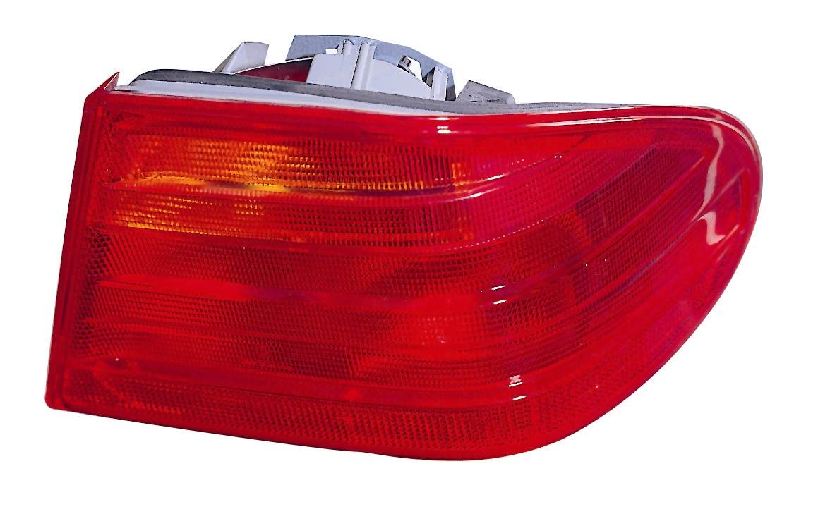 Piloto trasero aleta — MERCEDES W210 (1995–1998) — derecho