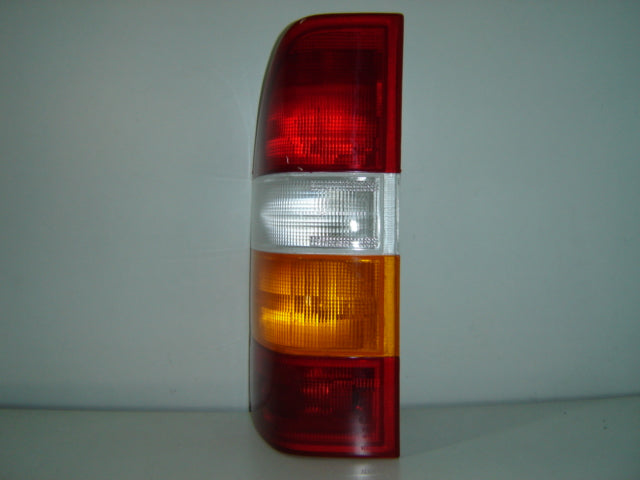 Piloto trasero (monobloque) — izquierdo — MERCEDES SPRINTER (desde 1995) — izquierdo