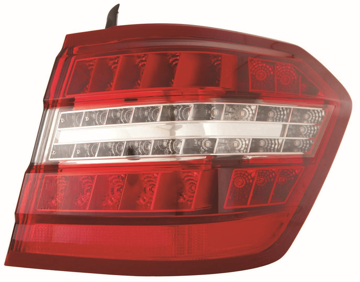 Piloto trasero (sección exterior familiar AVANTG LED) — MERCEDES E W212 (desde 2009) — derecho
