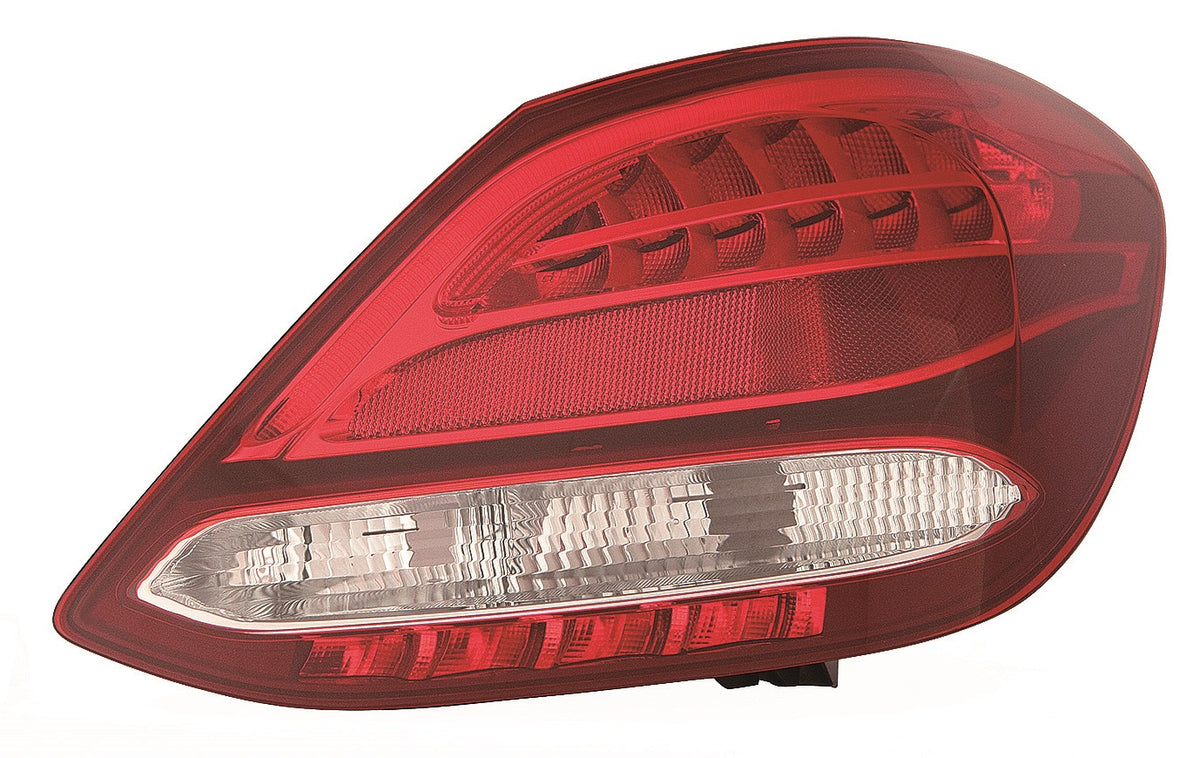 Piloto trasero (4 puertas PY21W/LED) — derecho — MERCEDES C W205 (desde 2014) — derecho