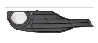 Rejilla del parachoques delantero (con orificio para faro) (LUXURY) — BMW S/3 F30 (desde 2012) - derecho