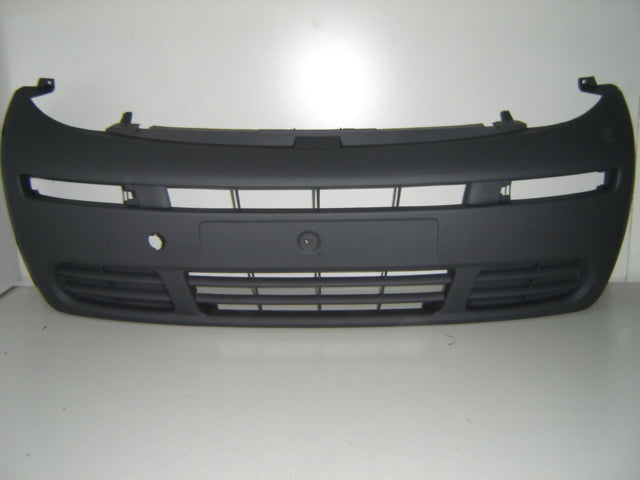 Parachoques delantero — OPEL VIVARO (desde 2001)