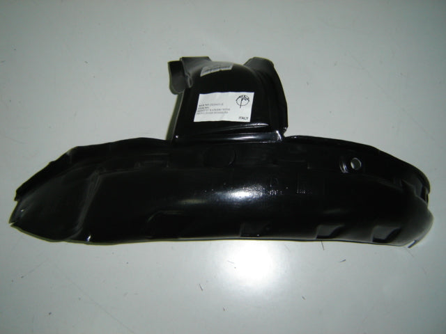 Protector del paso de rueda delantero (sección trasera) — RENAULT KANGOO (desde 1997) - derecho