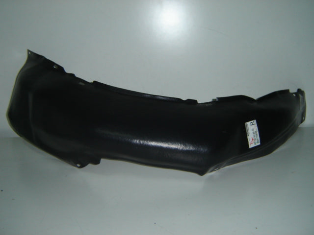 Protector del paso de rueda para VOLKSWAGEN PASSAT (desde 1988) — Derecho