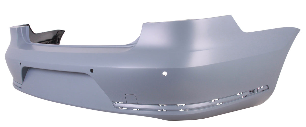 Parachoques trasero para pintar con 4 orificios para sensores + orificios moldura (versión 4 puertas) — VOLKSWAGEN PASSAT (desde 2010)