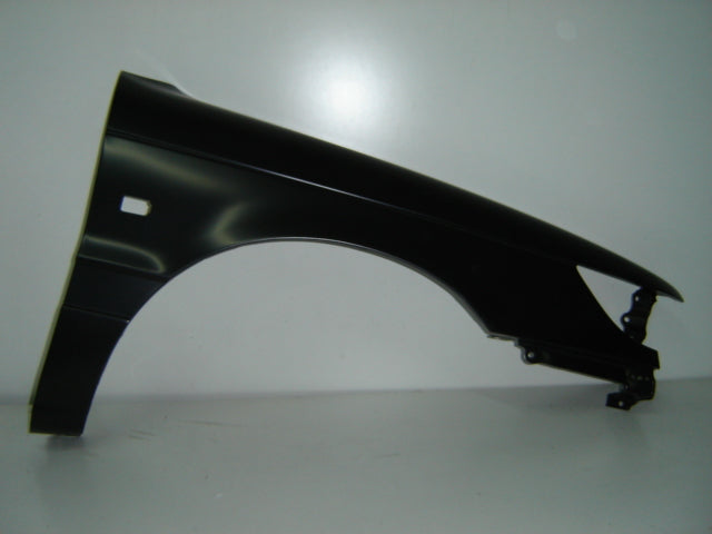 Aleta delantera para MITSU LANCER (1989–1992) - Derecho