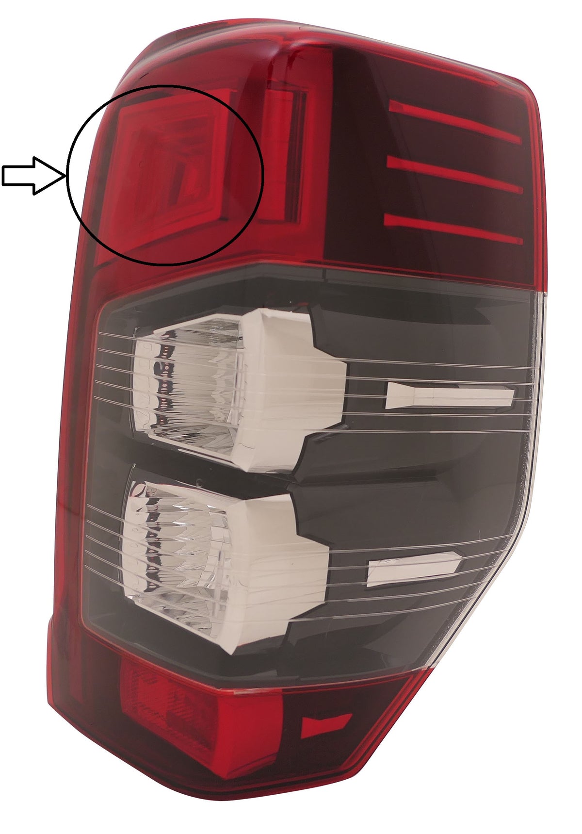 Piloto trasero caja metálica (LED/PY21W/W16W) — MITSUBISHI L200 (desde 08/2019) - derecho