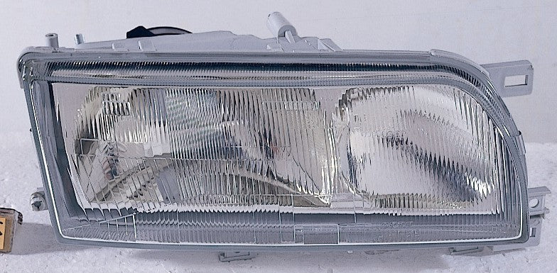 Faro para NISSAN PRIMERA (desde 1990) — Derecho