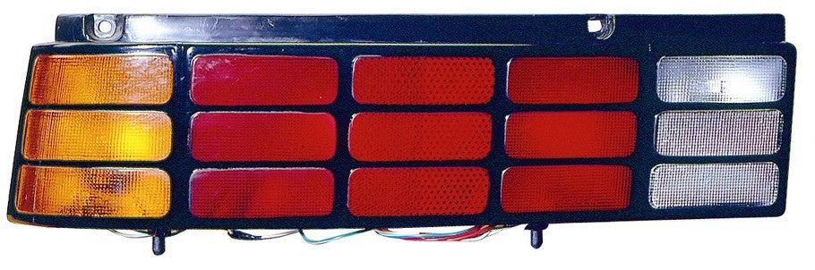 Piloto trasero — SUZUKI FamiliarIFT (1989–1992) — izquierdo