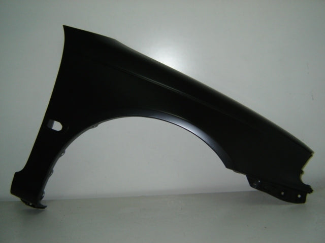 Aleta delantera para TOYOTA AVENSIS (desde 1997) — Derecho