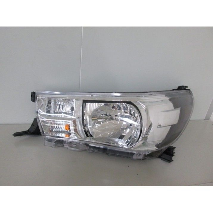 Faro para TOYOTA HILUX (desde 2016) — Izquierdo