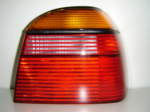 Piloto trasero — VW GOLF (desde 1991) — derecho