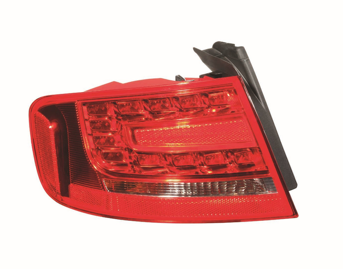 Piloto trasero sección exterior (sedán LED) — AUDI A4 (desde 2007) — izquierdo
