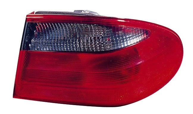 Piloto trasero (sección exterior ahumado/rojo) — MERCEDES W210 (desde 1999) — derecho