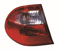 Piloto trasero (acabado rojo/blanco CLA/ELEG/familiar) — MERCEDES W211 (desde 2002) — izquierdo