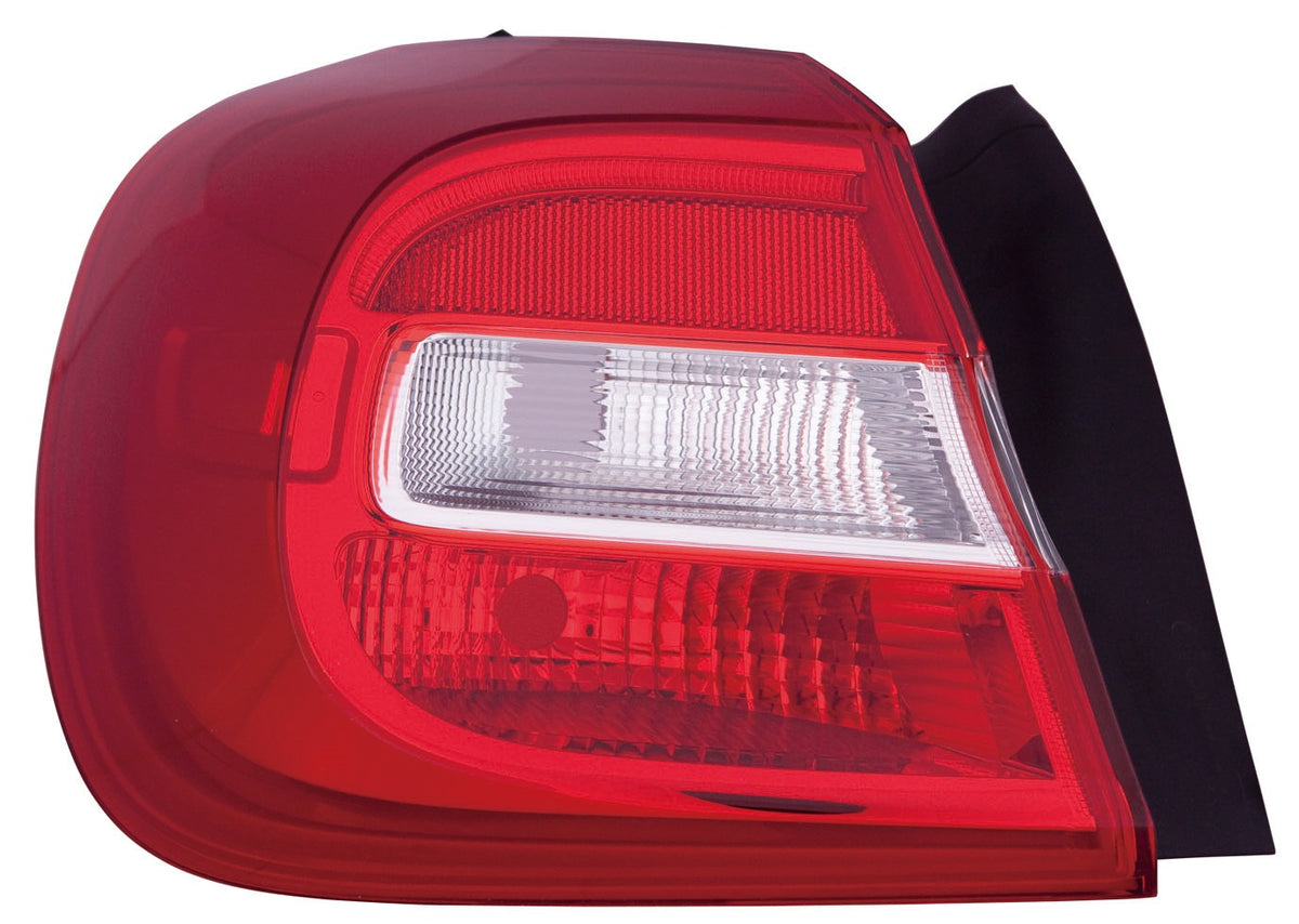Piloto trasero — MERCEDES GLA X156 (desde 2013) — izquierdo