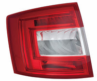 Piloto trasero (LED) (familiar) — SKODA OCTAVIA (desde 2013) — izquierdo