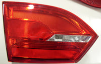Piloto trasero (sección interior 4 puertas) — VOLKSWAGEN JETTA (desde 2011) — izquierdo