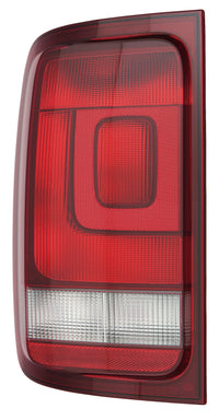 Piloto trasero (ahumado) — VOLKSWAGEN AMAROK (desde 06/2013) — derecho