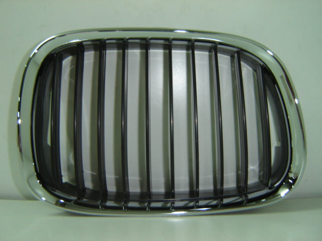 Rejilla — BMW E39 (desde 1995) - derecho