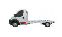 Moldura lateral pilar, acabado gris (versión caja abierto) — FIAT DUCATO/BOXER/JUMPER (desde 04/2006) - izquierdo