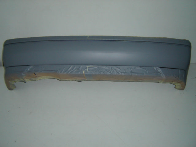 Parachoques trasero para pintar (mitad) — VOLKSWAGEN GOLF (desde 1991)
