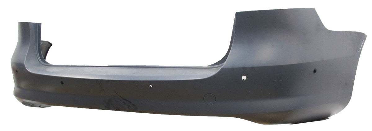 Parachoques trasero para pintar (familiar) (con orificios para sensores) — VOLKSWAGEN PASSAT (desde 2010)