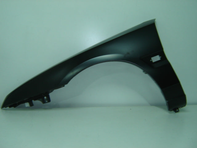 Aleta delantera para MAZDA 323F (desde 1990) - Izquierdo