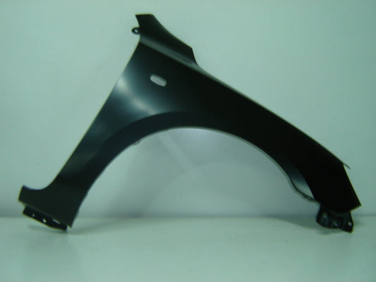 Aleta delantera — MAZDA 3 H/B (desde 2004)