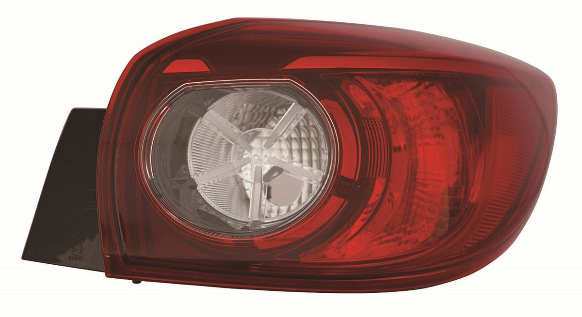 Piloto trasero exterior, 5 puertas — MAZDA 3 5 puertas (desde 2014) - derecho