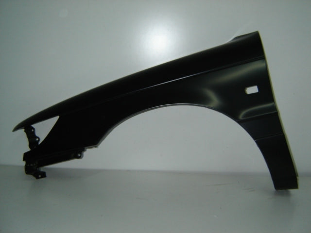 Aleta delantera para MITSU LANCER (1989–1992) - Izquierdo