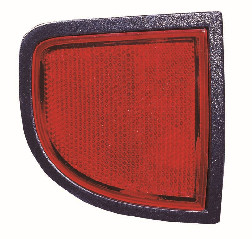 Reflector trasero esquina — MITSUBISHI L200 (desde 2006) - derecho