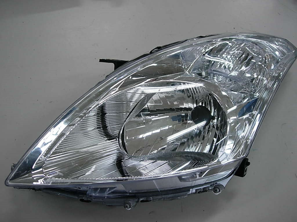 Faro para SUZUKI SWIFT (desde 2011) — Izquierdo