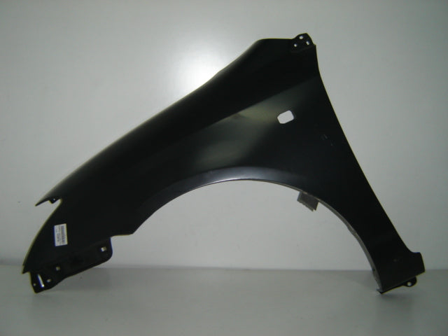 Aleta delantera para hatchback — TOYOTA COROLLA (desde 2002) - izquierdo