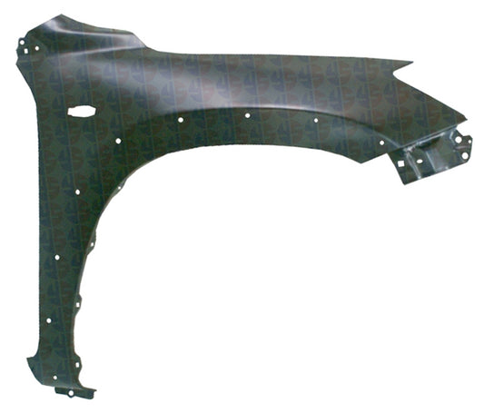 Aleta delantera — TOYOTA RAV4 (desde 2006) — Aleta delantera (con orificio para lateral con orificio para moldura)